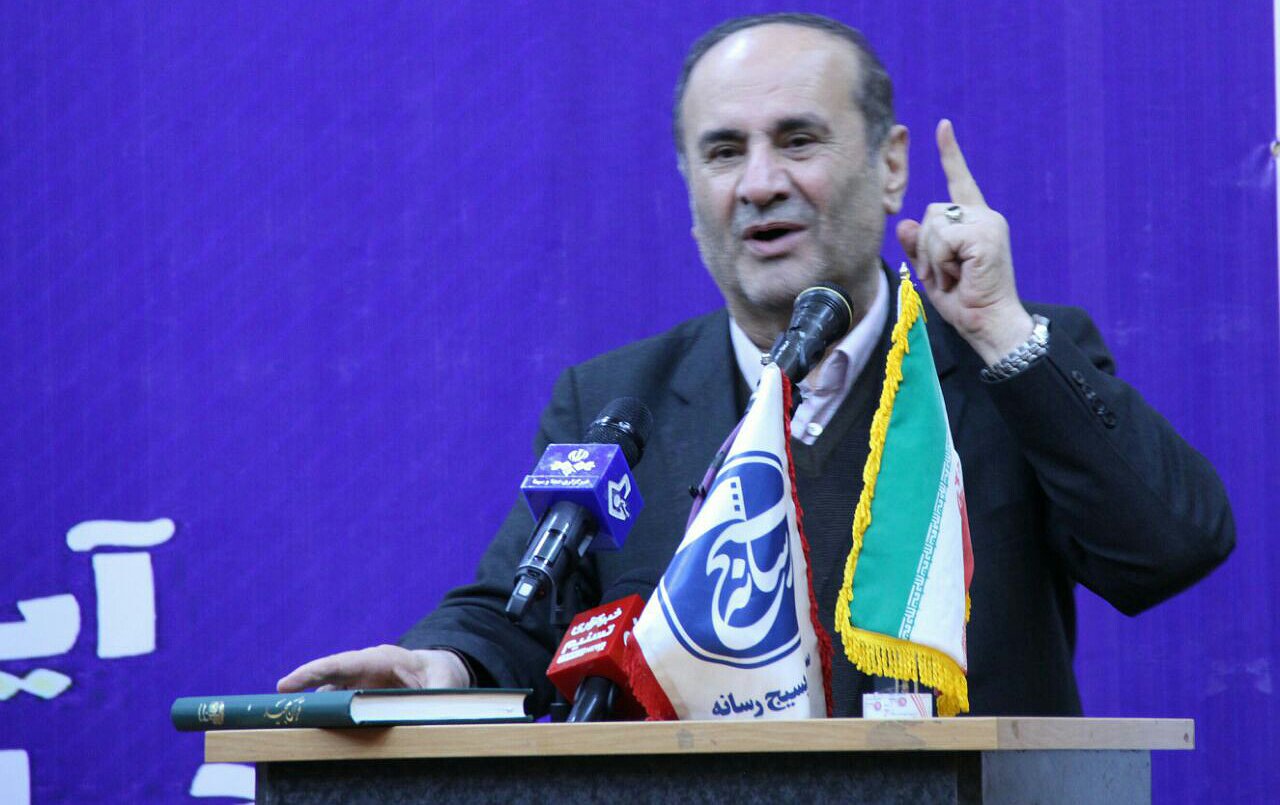 استاندارایلام در آیین اختتامیه چهارمین جشنواره خبرگزاری ها و پایگاه های خبری ابوذر