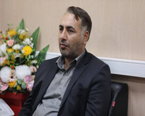  بازدید مدیر فناوری اطلاعات، امنیت فضای مجازی و شبکه دولت از پروژه «دستیار هوش مصنوعی استاندار»