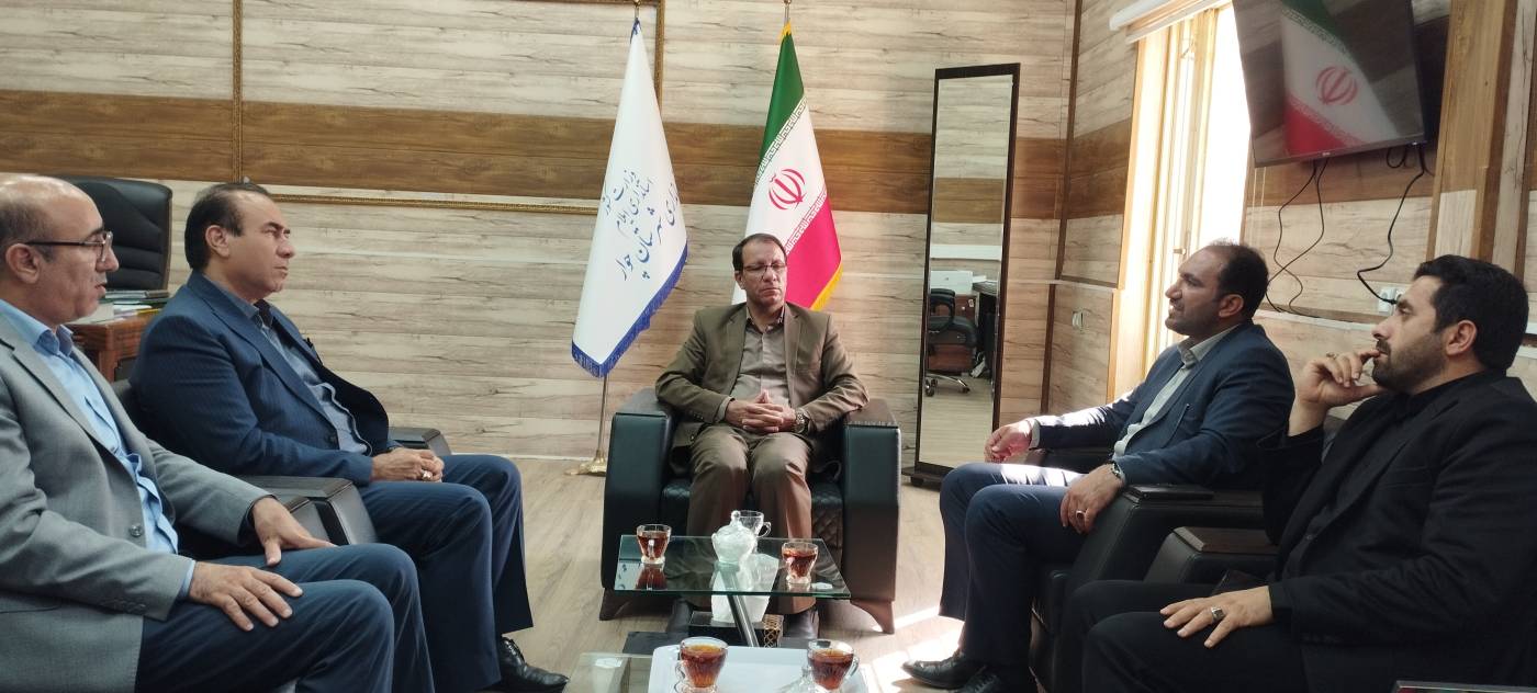 دیدار فرماندار شهرستان چوار با مدیرکل بنیاد شهید استان