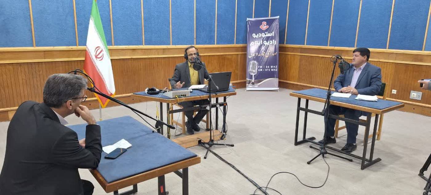 حضور فرماندار شهرستان مهران در بخش رادیو ایلام