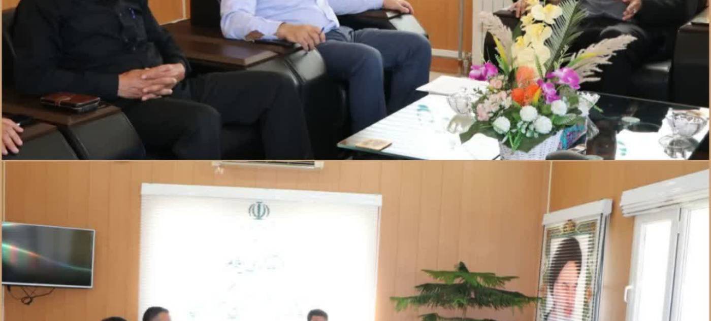 نشست مشترک عباس شیخی، فرماندار شهرستان ملکشاهی، با شهردار و اعضای شورای اسلامی شهر مهر، روز دوشنبه ۲۲ تیرماه ۱۴۰۵ با هدف بررسی مسائل، مطالبات و پروژه‌های عمرانی و خدماتی این شهر در محل فرمانداری برگزار شد