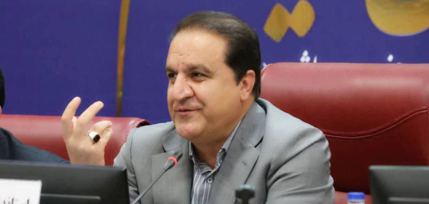 دیدار صمیمانه استاندار ایلام با کارشناسان و کارکنان استانداری ایلام