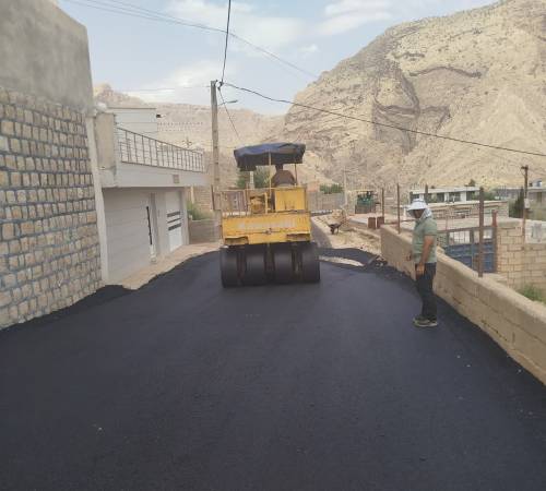گامی مهم در توسعه روستایی؛ اجرای آسفالت‌ کوچه‌های ورگچ و مسیر تنگه گردشگری سازبن در سیروان